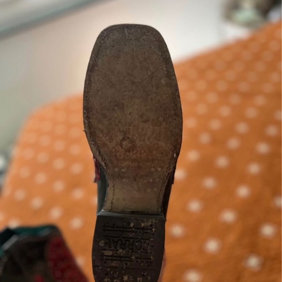 Corral boots - Picture 3 of 3